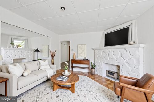 5630 N 11th St, PHILADELPHIA, PA, 19141-3608 | Card Image