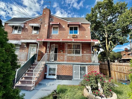 993 Duncan St, Bronx, NY, 10469-3730 | Card Image