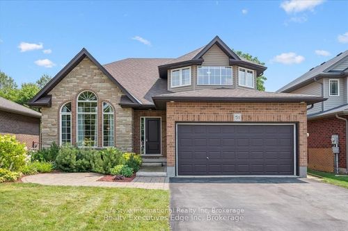 51 Marr Dr, Elora, ON, N0B1S0 | Card Image