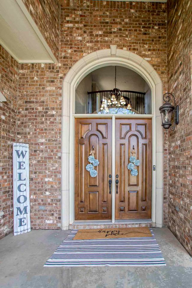 Front door entry | Image 10
