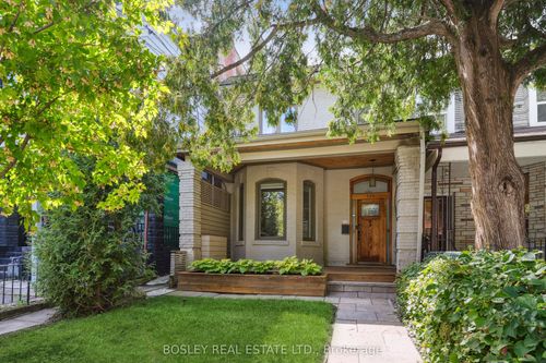 520 Manning Ave, Toronto, ON, M6G2V7 | Card Image