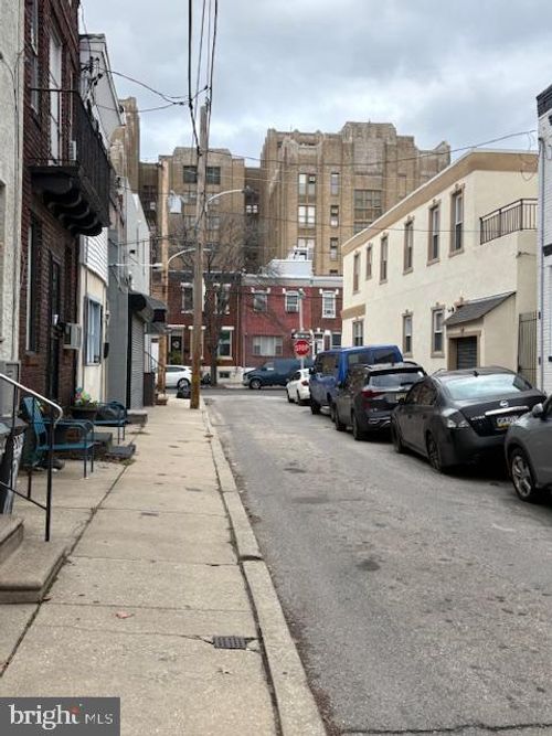 2005 S Mildred St, PHILADELPHIA, PA, 19148-2343 | Card Image