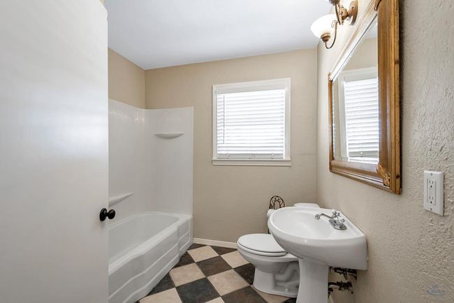 1605 N Big Spring St, Home with 0 bedrooms, 0 bathrooms and null parking in Midland TX | Image 25