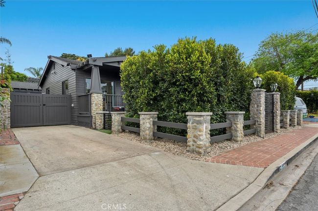 1012 10 Th St, House other with 4 bedrooms, 5 bathrooms and 8 parking in Manhattan Beach CA | Image 66