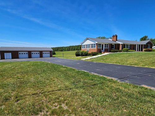 3407 Red House Rd, Rustburg, VA, 24588-2830 | Card Image