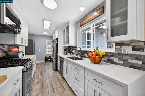 1919 Elinora Dr, Pleasant Hill, CA, 94523-2812 | Card Image