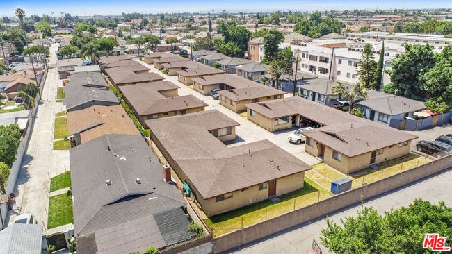5211 Live Oak St, Home with 32 bedrooms, 16 bathrooms and 24 parking in Bell CA | Image 7