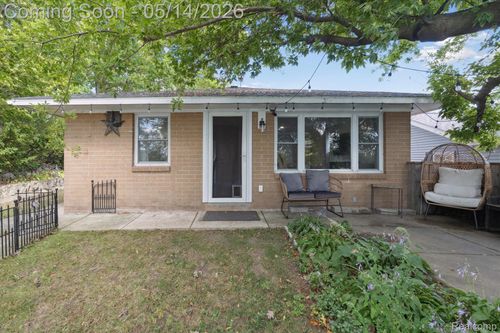 4475 Harp Dr, Linden, MI, 48451-9040 | Card Image