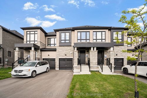 192 Closson Dr, Whitby, ON, L1P0M6 | Card Image