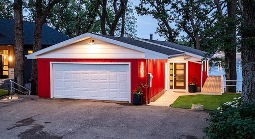 1203 Lake Shore Dr, Okoboji, IA, 51355-7720 | Card Image