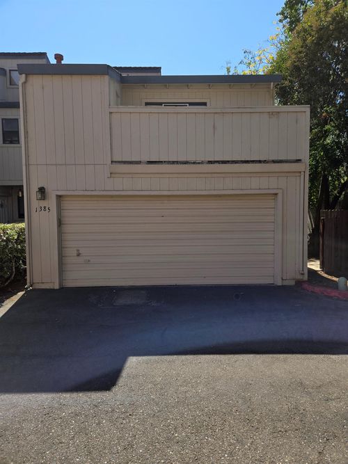 1385 Hood Road, Sacramento, CA, 95825 | Card Image