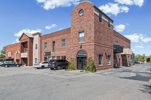 213-70 Main St, Bountiful, UT, 84010-6103 | Card Image