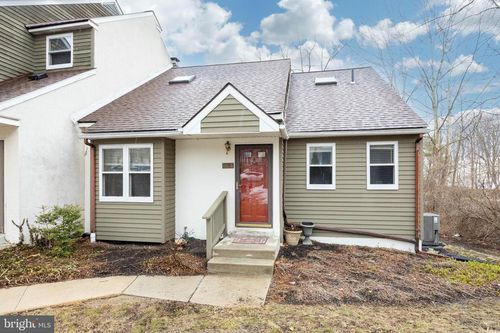 2303-2303 Bridgewater Ct, CHESTER SPRINGS, PA, 19425-8736 | Card Image