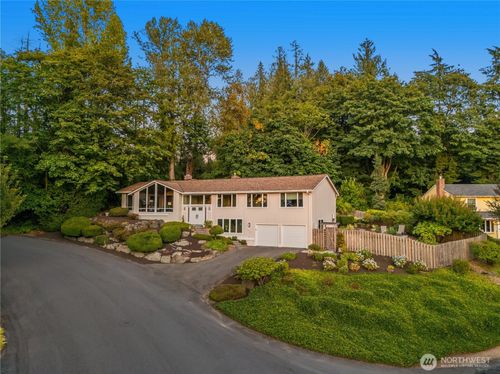 8413 Se 53rd Pl, Mercer Island, WA, 98040-4600 | Card Image