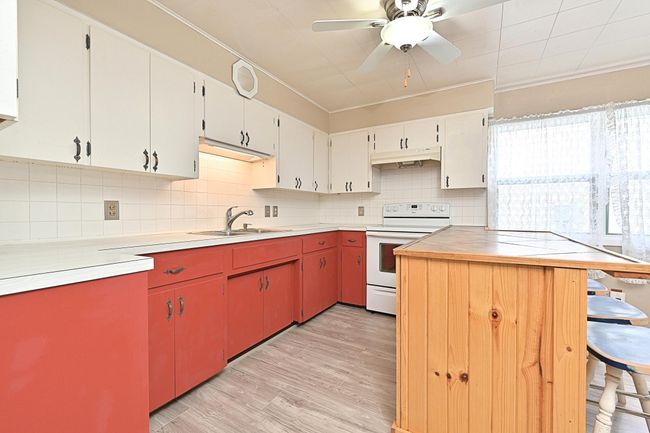 KITCHEN | Image 6