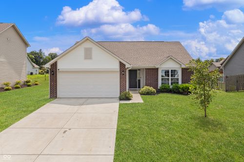 1386 W Limestone Way, Fortville, IN, 46040-1398 | Card Image