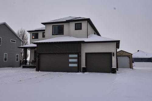 6562 56th Ave S, Fargo, ND, 58104-5660 | Card Image