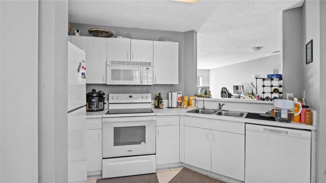1443 Sw 48 Th Ter, Townhouse with 3 bedrooms, 3 bathrooms and null parking in Deerfield Beach FL | Image 7