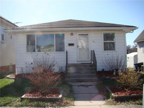 105 W 23rd St, Higginsville, MO, 64037-1759 | Card Image