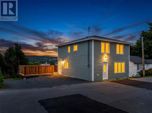 13 Crowdy St, Carbonear, NL, A1Y | Card Image