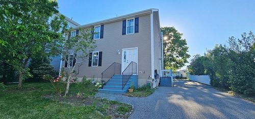 1967 Rodman St, Fall River, MA, 02721-3427 | Card Image