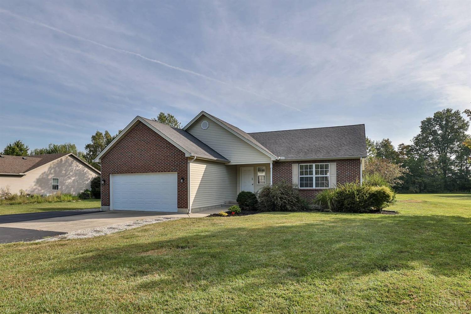 Blazing Trl, Oregonia, OH 45054