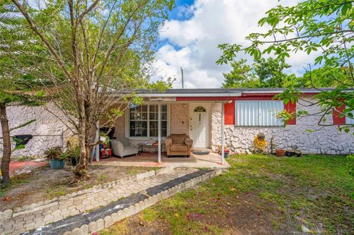 1271 Ne 211th St, Miami, FL, 33179-1328 | Card Image