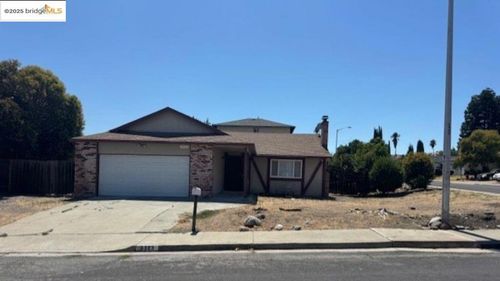 3323 Blythe Dr, Antioch, CA, 94509-5973 | Card Image