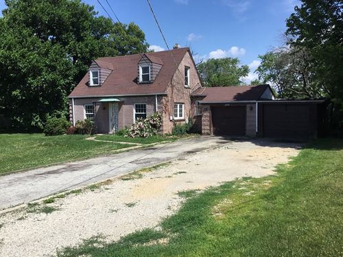 206 E Camp Mcdonald Rd, Prospect Heights, IL, 60070-1507 | Card Image