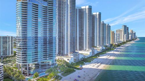 3804-15701 Collins Ave, Sunny Isles Beach, FL, 33160-5431 | Card Image