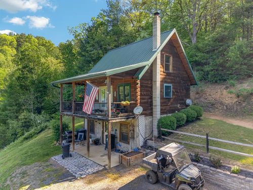 45 Up The Creek Ln, Hillsville, VA, 24343-5334 | Card Image