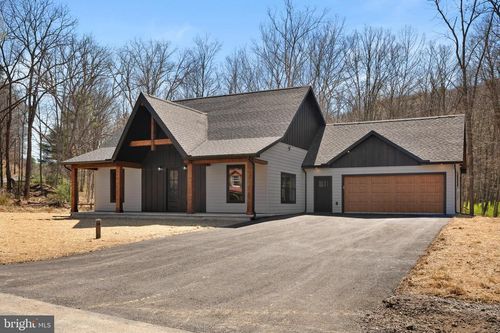 9062 Murray Run Rd, HUNTINGDON, PA, 16652-4425 | Card Image