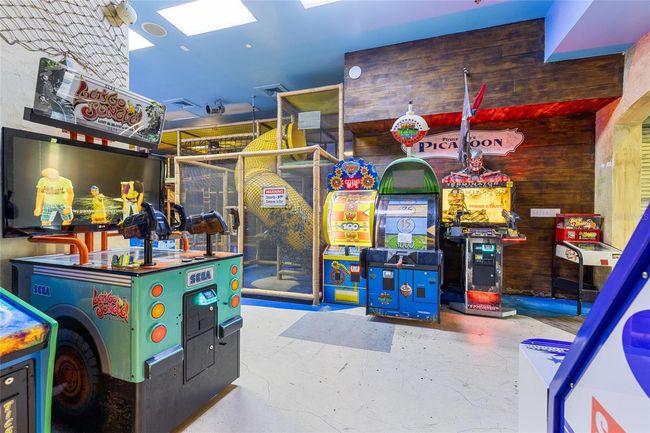 Arcade | Image 54
