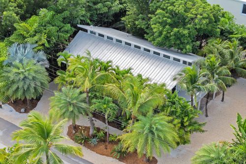 81975 Old Hwy, Islamorada, FL, 33036-3622 | Card Image