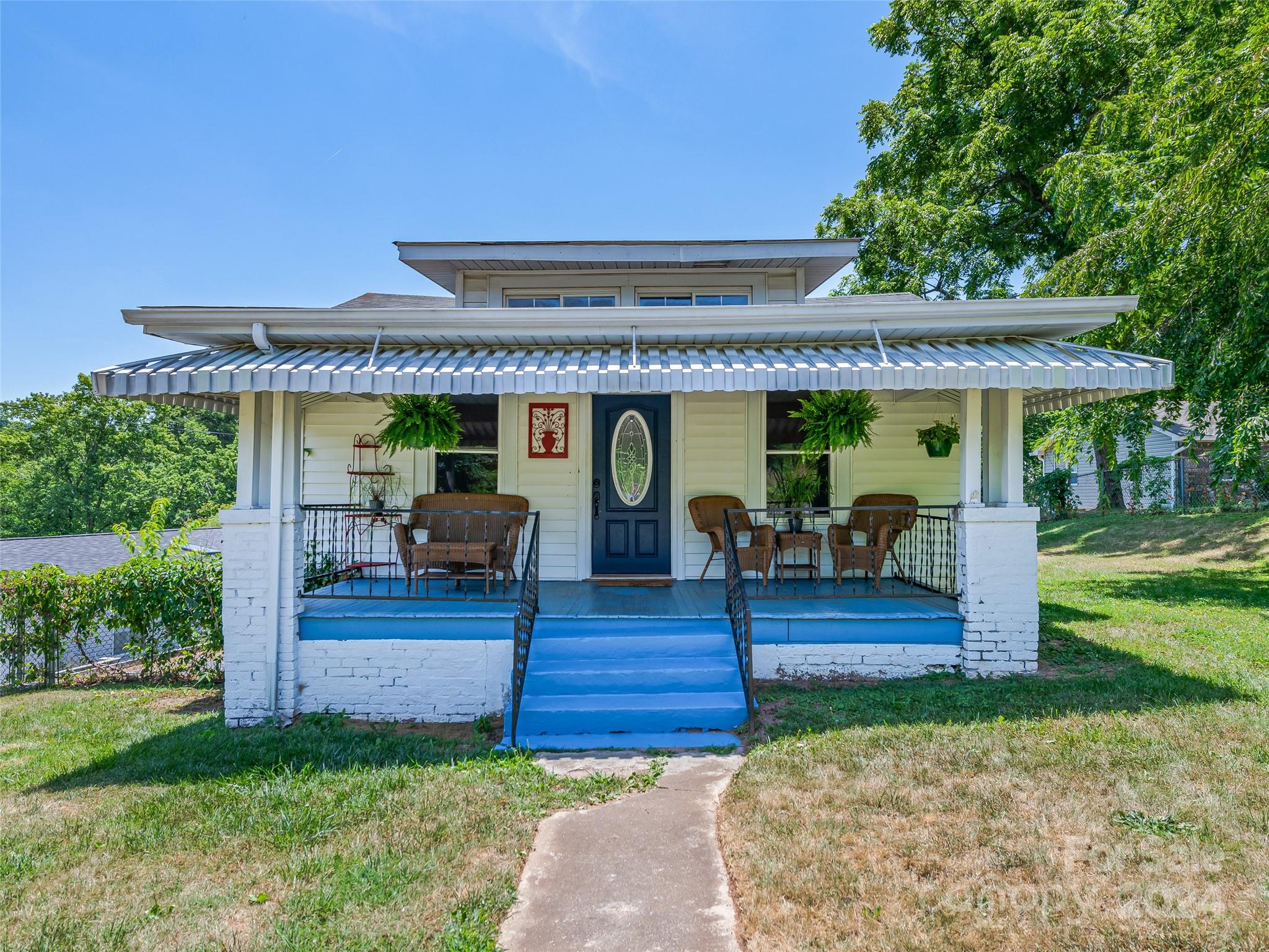 Mulberry St, Asheville, NC 28804