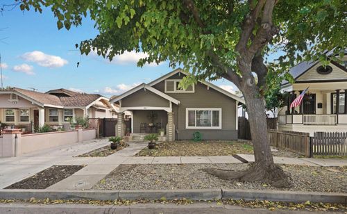 62 E 8th Street, Tracy, CA, 95376 | Card Image