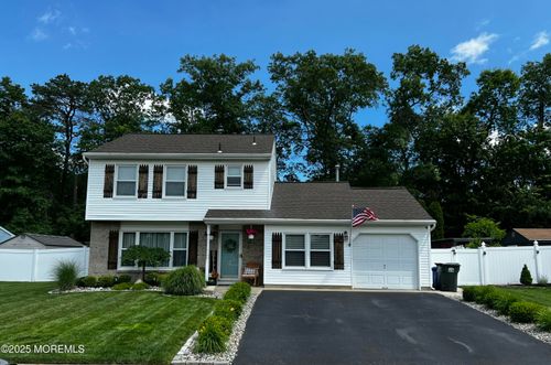 16 Constitution Dr, Howell, NJ, 07731-2860 | Card Image