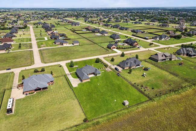 Aerial view of residential area | Image 37