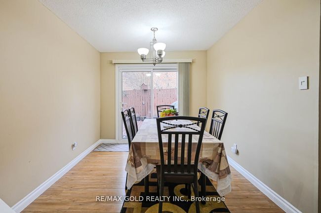 10 Cupola Crt, House attached with 4 bedrooms, 2 bathrooms and 4 parking in Brampton ON | Image 14