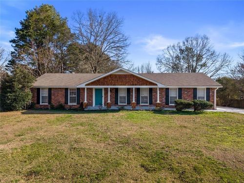 599 Honey Creek Rd Se, Conyers, GA, 30094-3511 | Card Image