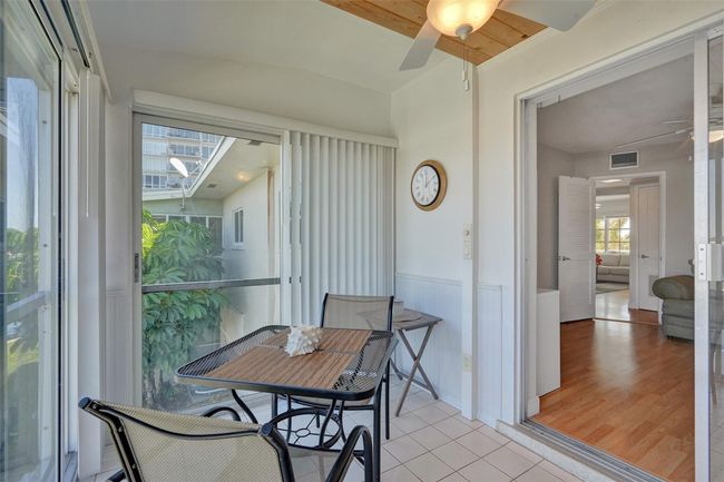 Private balcony with sliders and screens. | Image 28