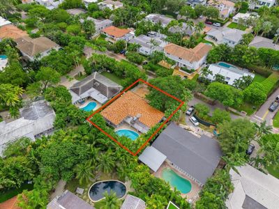 361 W Heather Dr, House other with 4 bedrooms, 3 bathrooms and null parking in Key Biscayne FL | Image 3