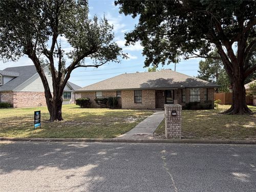 3805 Sunhill Dr, Greenville, TX, 75402-6133 | Card Image