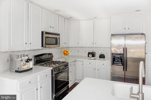 248 Hilldale Rd, Villanova, PA, 19085-1506 | Card Image