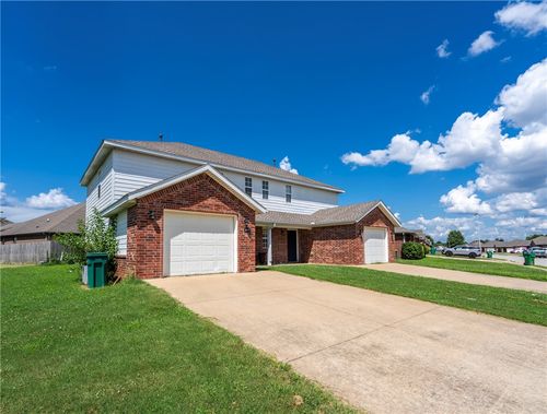 919-917-919 Kensington Dr, Centerton, AR, 72719-9781 | Card Image