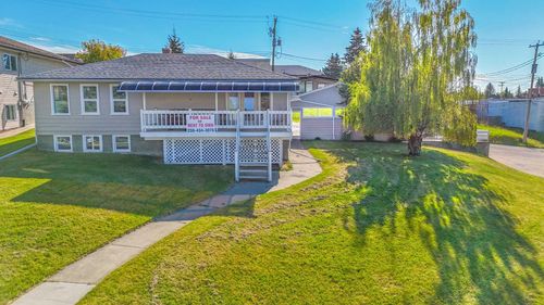 5015 51 St, Rocky Mountain House, AB, T4T1W9 | Card Image