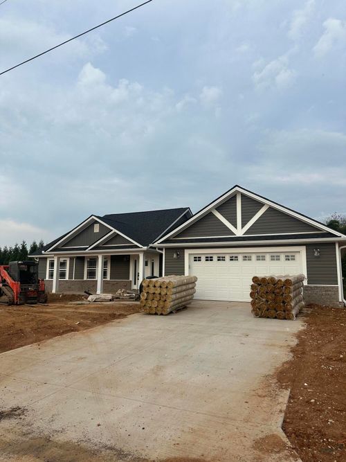 15 Carriage Ct, Somerset, KY, 42503-3841 | Card Image
