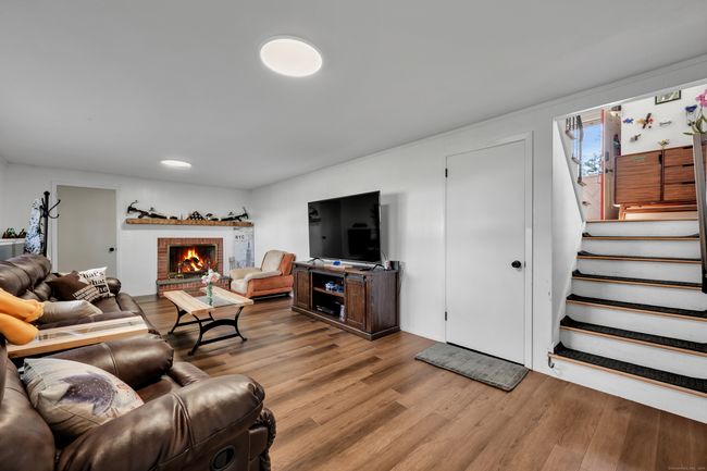 6 Greenmeadow Dr, House other with 3 bedrooms, 3 bathrooms and null parking in Bloomfield CT | Image 16