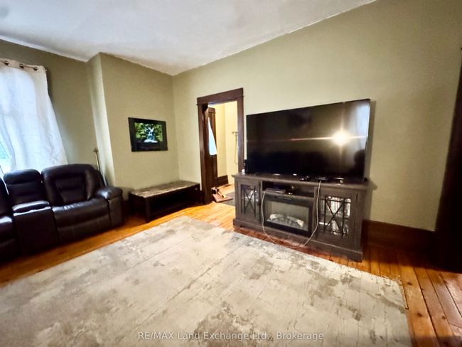 79 Albert St S, House other with 4 bedrooms, 2 bathrooms and 3 parking in Southampton ON | Image 9