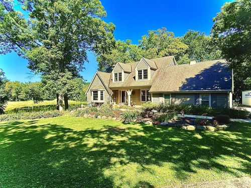 1010 S Wayfare Trail, Summit, WI, 53066 | Card Image